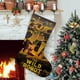 thumbnail image 1 of El Robot Salvaje Tema: Calcetines de Navidad, fino lino blanco para colgar en escaleras y chimenea, decoración navideña para el hogar, regalo de Navidad.54cm×38cm, 1 of 5