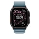 thumbnail image 3 of Correa de reloj Apple Alpine Loop, azul claro, 49 mm, negro, titanio, 3 of 3