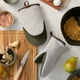 thumbnail image 4 of Manoplas de cocina KitchenAid de silicona con diseño Evergreen, paquete de 2, 4 of 7