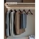thumbnail image 2 of Juego de 10 perchas de madera para trajes SONGMICS, extra anchas, color caoba, 2 of 7