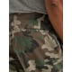 thumbnail image 2 of Pantalón cargo Wrangler Authentics, corte holgado, verde camuflado, 2 of 6