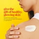 thumbnail image 3 of Set de regalo Burt's Bees Essential Everyday Beauty 5 tamaño de viaje, 3 of 3