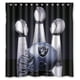 thumbnail image 1 of Cortina de ducha con diseño de los Oakland Raiders, con ganchos, 167 x 183 cm, 1 of 3