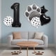 thumbnail image 4 of Set de globos con estampado de patas de mascota en blanco y negro, 4 of 4