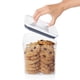 thumbnail image 4 of Juego de recipientes OXO Good Grips POP de 5 piezas, sin BPA, aptos para lavavajillas, 4 of 9