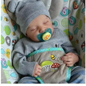 Genérico - Muñeco Bebe Reborn Realista De Silicona Con Ropa 50Cm