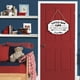 thumbnail image 2 of Letrero colgante de madera para la cueva del hombrecito (20 x 28 cm), diseño de cuadros rojos y negros con temática de bosque, ideal para puerta, decoración de habitación infantil, dormitorio infantil, 2 of 7