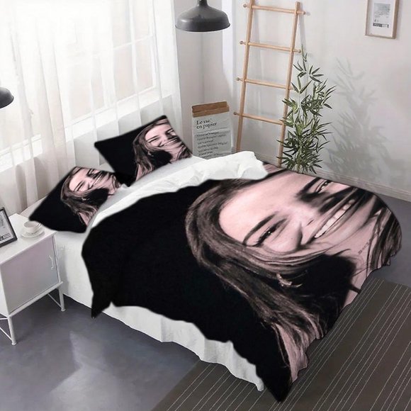 3pcs Nicki Nicole Black And Poster Duvet Cover Set - a Bedding Ensemble Suitable for All Seasons (Duvet Cover + Pillowcases).