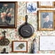thumbnail image 5 of Reloj Skillet Lodge de 23 cm inspirado en las canciones de 9 a 5 de Dolly Parton, 5 of 5