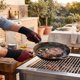 thumbnail image 2 of Guantes de parrilla Rojo, 2 of 3