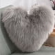 thumbnail image 3 of Esta almohada de peluche con forma de corazón es perfecta para San Valentín y el Día de la Madre. Almohada con forma de corazón., 3 of 5
