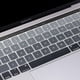 thumbnail image 3 of Funda protectora ultrafina con degradado azul para MacBook Pro con Touch Bar de 13 y 15 pulgadas (modelos A2159, A1989, A1990, A1706 y A1707) (2019, 2018, 2017 y 2016) (azul degradado), 3 of 7