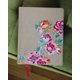 thumbnail image 3 of Biblia HarperCollins para chicas adolescentes con diseño dorado y floral, 3 of 9