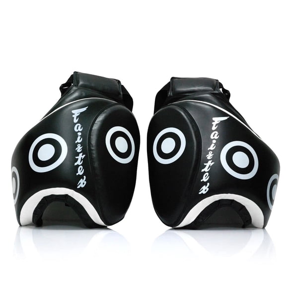 Protectores de muslo Fairtex Syntek de cuero sintético para Muay Thai y MMA