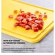 thumbnail image 4 of Tabla de cortar KitchenAid 28x36 cm color mantequilla apta para lavavajillas, 4 of 6