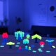 thumbnail image 2 of Building Blocks PLUS PLUS de 70 piezas que brillan en la oscuridad, 2 of 8