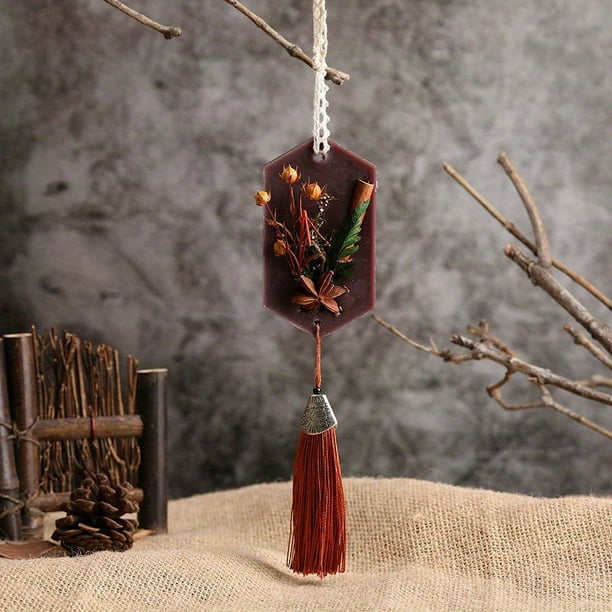 Aromatherapy Car Pendant - Tassel Wax Tablet with Immortal Flower Fragrance & Essential Oil Soybean Wax