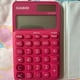 thumbnail image 2 of Calculadora de Bolsillo Casio SL-310UC-RD ROSADA, 2 of 2