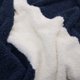 thumbnail image 2 of Manta de franela Nautica 127x152 Fluffy suavidad superior azul marino, 2 of 7