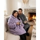 thumbnail image 2 of Manta Polerón Hoodie Gigante con Chiporro Sherpa Unisex, 2 of 4