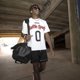 thumbnail image 3 of Bolsa Duffel Battle Premium Vault Negra, 3 of 6