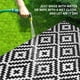 thumbnail image 5 of Alfombra Kalafun 274 cm × 549 cm Negro y Blanco para exteriores, 5 of 7
