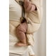thumbnail image 5 of Portabebés BabyBjörn Mini tejido beige para recién nacido de 3,2 a 11,3 kg, 5 of 7