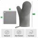 thumbnail image 5 of Set de Guantes de Horno y Soportes para Ollas GORILLA GRIP Gris, Silicona Libre de BPA, 5 of 9