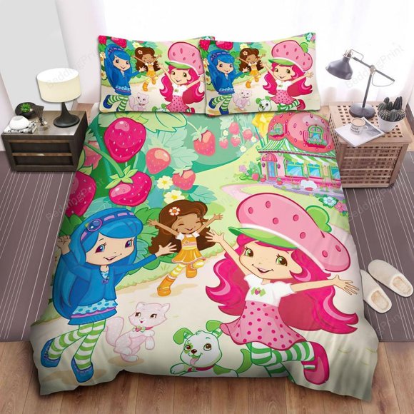 Strawberry Shortcake And Friends In Strawberry Farm Quilt Duvet Cover Set3-Piece Bedding Set (1 Duvet Cover + 2 Pillow Shams)