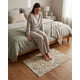 thumbnail image 3 of Bajada de Cama Moderna 50x80Cm Diseño Jacquard, 3 of 6