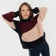 thumbnail image 3 of Sweater Mujer Jacquard Burdeo Corona, 3 of 5