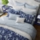 thumbnail image 3 of Juego de Edredón Laura Ashley Queen Branch Toile Azul Algodón, 3 of 9