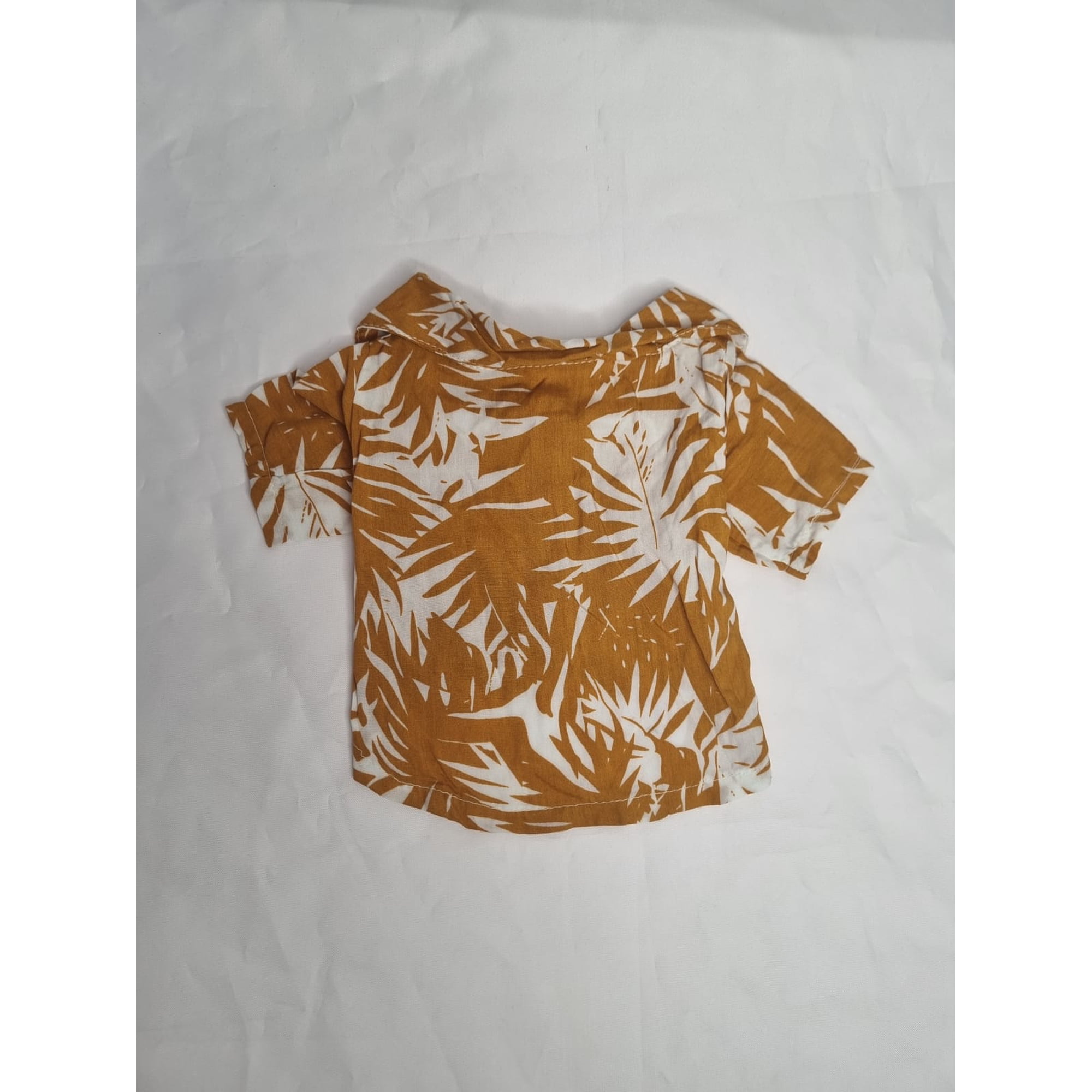 Guayabera mascota mostaza talla S corto