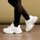 thumbnail image 2 of Zapatilla Mujer Blanco Gabrielle Chinitown, 2 of 6