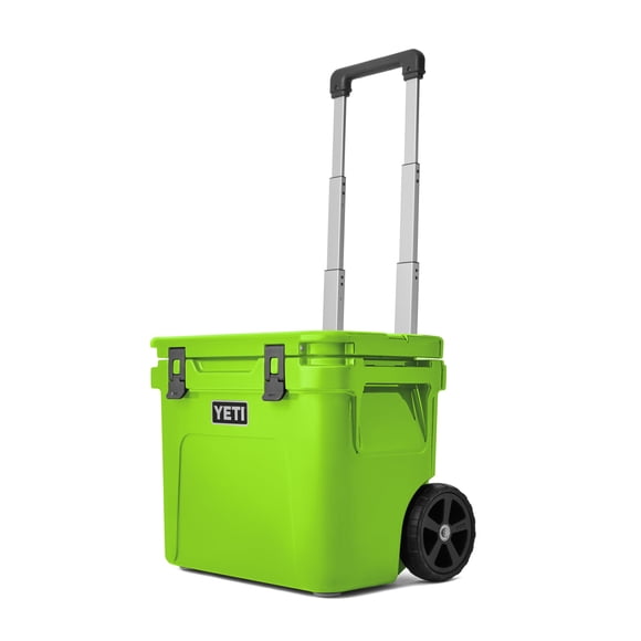 Cooler YETI Roadie Venom de 32 ruedas con 1 cesta para productos secos