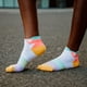 thumbnail image 2 of Retro Cutback – Calcetín Running Low Versus Socks m/l, 2 of 2