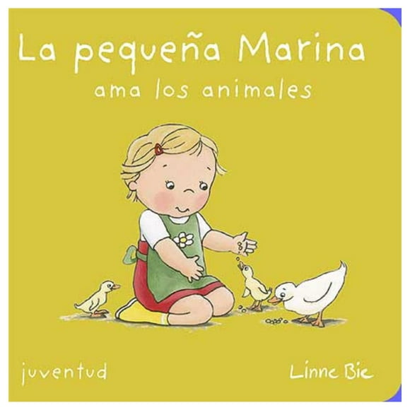 La pequeña Marina ama a los animales blanco