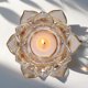 thumbnail image 3 of Portavelas Decozen con diseño floral de cristal, base dorada, 3 of 8