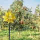 thumbnail image 4 of Paquete de 10 molinos de viento reflectantes para patios y jardines, ahuyentan a pájaros y animales., 4 of 5