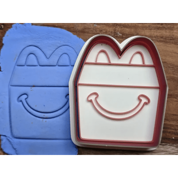 Mc Love Caja Feliz Cortador de Galletas