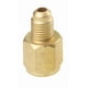 thumbnail image 1 of Adaptador para Tanque de Refrigerante FJC 6016 R134A 1/2 pulg Acme x 1/4 pulg, 1 of 1