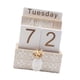 thumbnail image 1 of Calendario De Bloques De Madera Escritorio Oficina Sala De Estar Regalo De Cumpleaños Calendario Perpetuo Piña, 1 of 5
