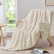 thumbnail image 2 of Manta decorativa BEDELITE Beige 152 cm de Forro Polar con Textura Canalé, 2 of 9