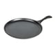thumbnail image 4 of Griddle Lodge redondo de hierro fundido de 26,67 cm con mango de silicona, 4 of 7