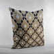 thumbnail image 3 of Almohada Velvet Majestic de Plutus Brands, color dorado, negro y crema, 40 x 40 cm, 3 of 5