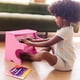 thumbnail image 2 of Piano Melissa & Doug aprenden a tocar rosa de 25 teclas con cancionero, 2 of 9