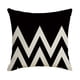 thumbnail image 1 of Xiao Hua Funda de Almohada Impermeable en Blanco y Negro, Diseño de Patrón Geométrico para el Hogar, Funda de Almohada para Sofá, 1 Pieza, 17.7 X 17.7in, 1 of 4