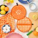 thumbnail image 2 of Manopla para ollas Kate Spade New York 20 cm Pack de 2 Naranja, 2 of 5