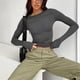 thumbnail image 5 of Camiseta básica de cuello redondo para mujer, informal, de manga larga, ajustada, de color puro, elástica, gris oscuro, talla M, 5 of 7