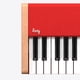 thumbnail image 2 of Piano digital Loog - teclado portátil para principiantes con sonido de calidad profesional, MIDI por USB-C, instrumento musical educativo recargable, 2 of 6
